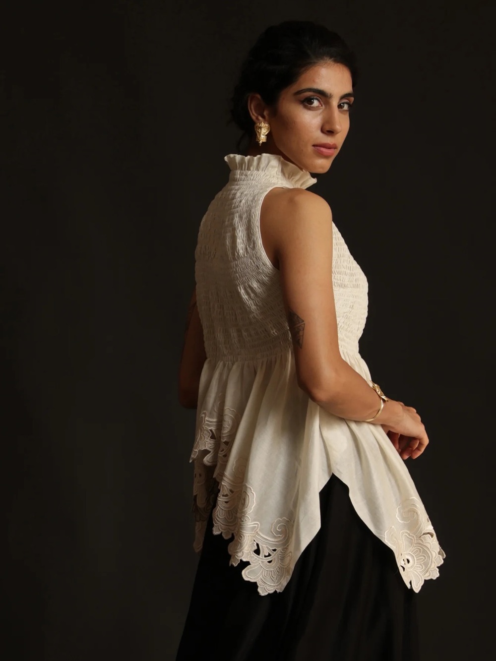 Chandrima Ivory Smocked Cutwork Top Handkerchief Hem Medium NEW NWT - Picture 8 of 8